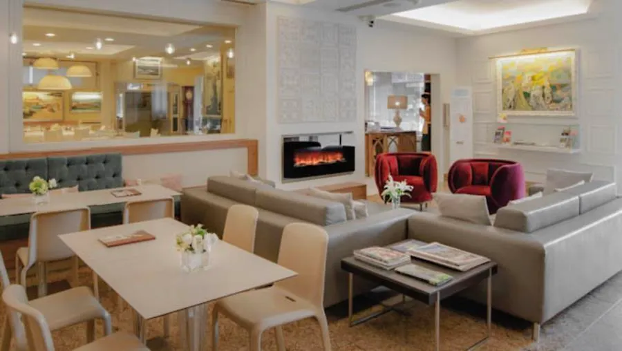 Hotel Pirineos Figueres By Pierre & Vacances  Figueres (Girona)